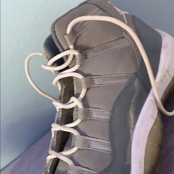 Old school Jordan’s - Picture 2 of 3